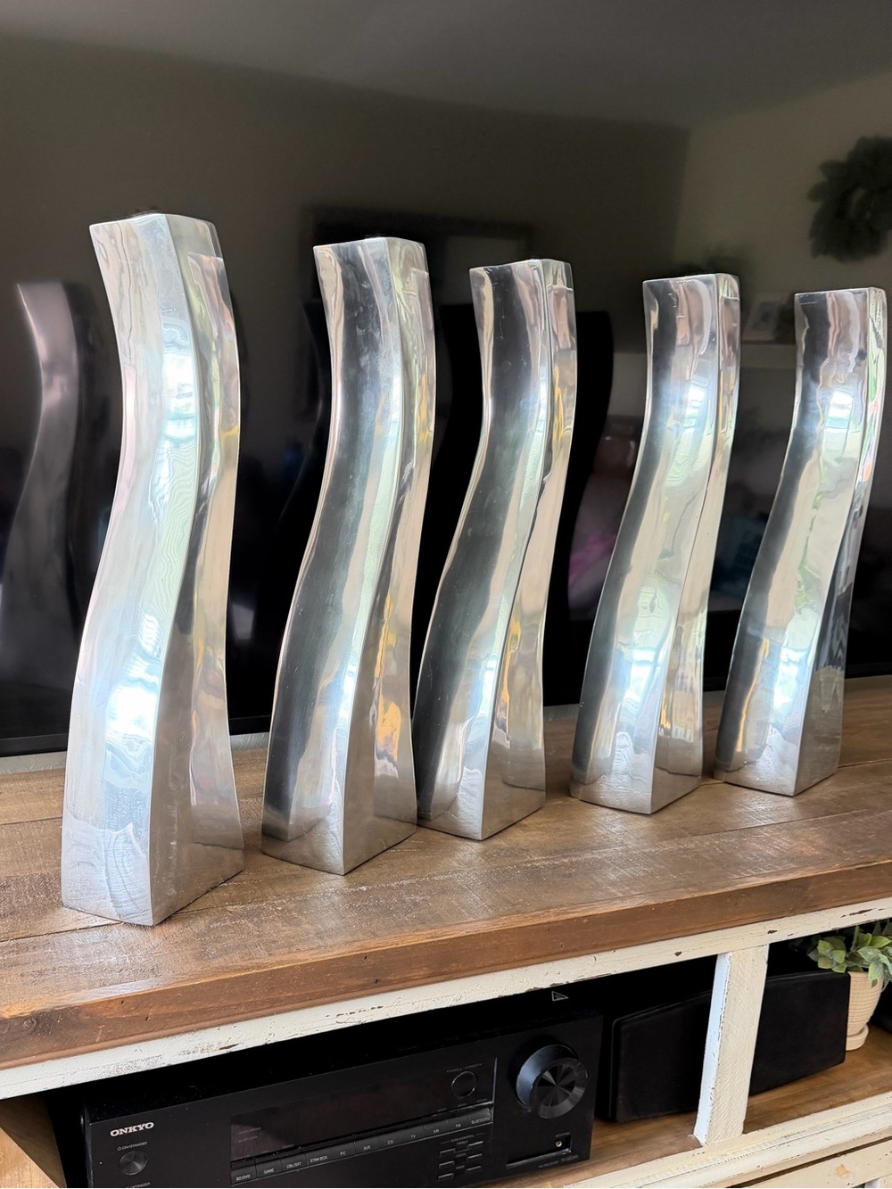 Modern Curved Heavy Aluminum Vase- must purchase separately - Picture 4 of 10